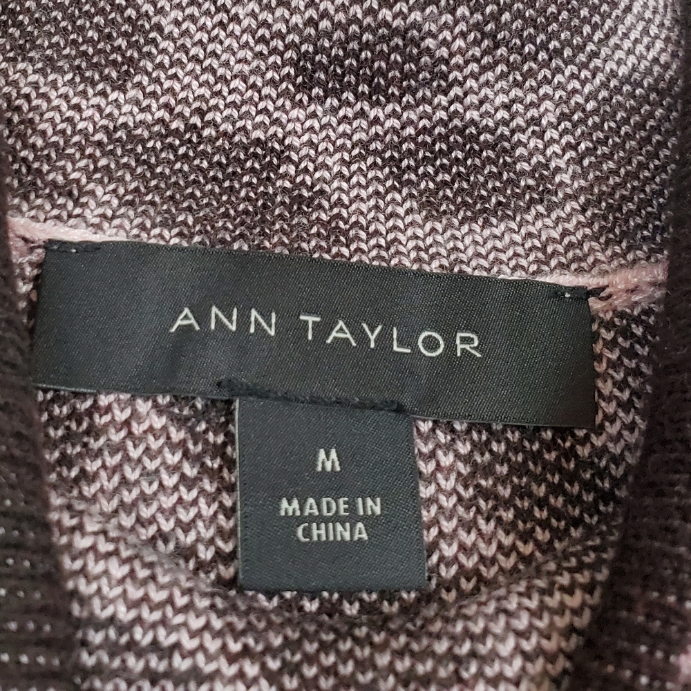 ANN TAYLOR Pink Jacquard Animal Sweater Dress M - Picture 5 of 9